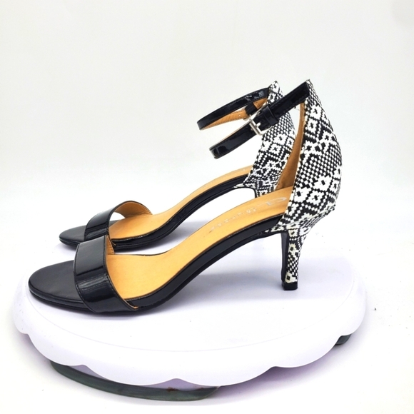 CL by Laundry Shoe Women 7.5 M Open Toe Ankle Strap Stiletto Heeled Pumps - Picture 1 of 10